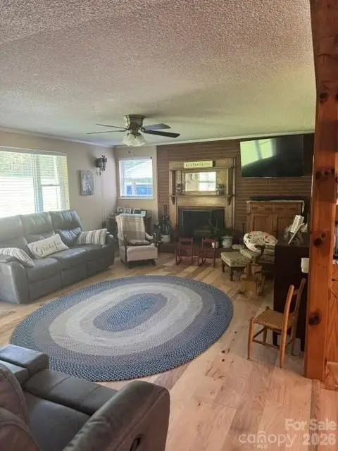 213 E 3rd Street, Salisbury, NC 28146 - #2