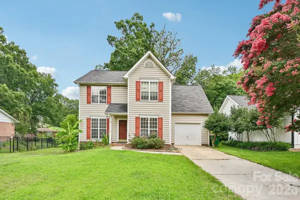 7329 Starvalley Drive, Charlotte, NC 28210