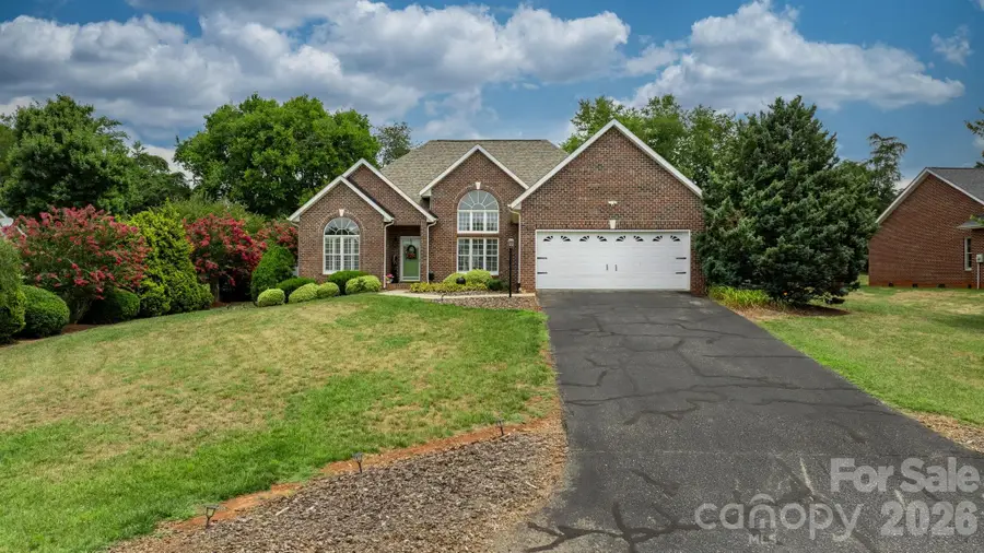 3992 Brickfield Street, Hickory, NC 28602 - #3