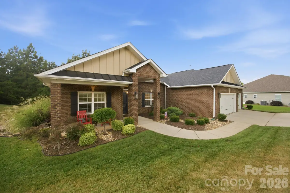 193 Hunters Hill Drive, Statesville, NC 28677 - #1