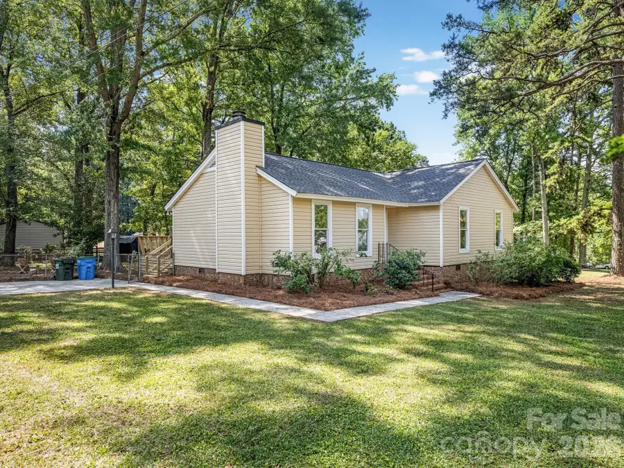 9501 Buckskin Lane, Charlotte, NC 28227 - #2
