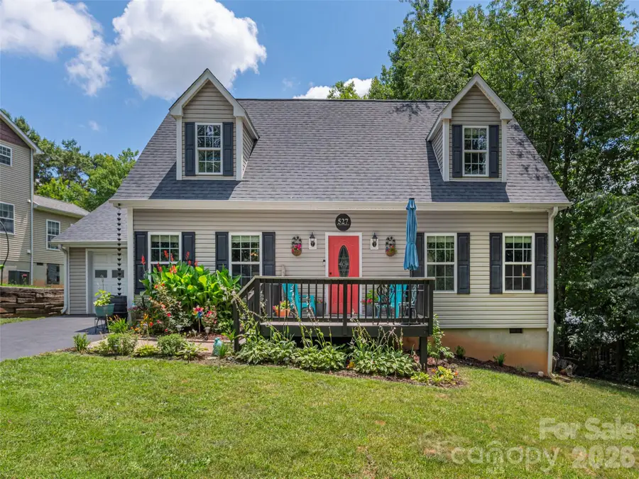 527 East Street, Candler, NC 28715 - #2