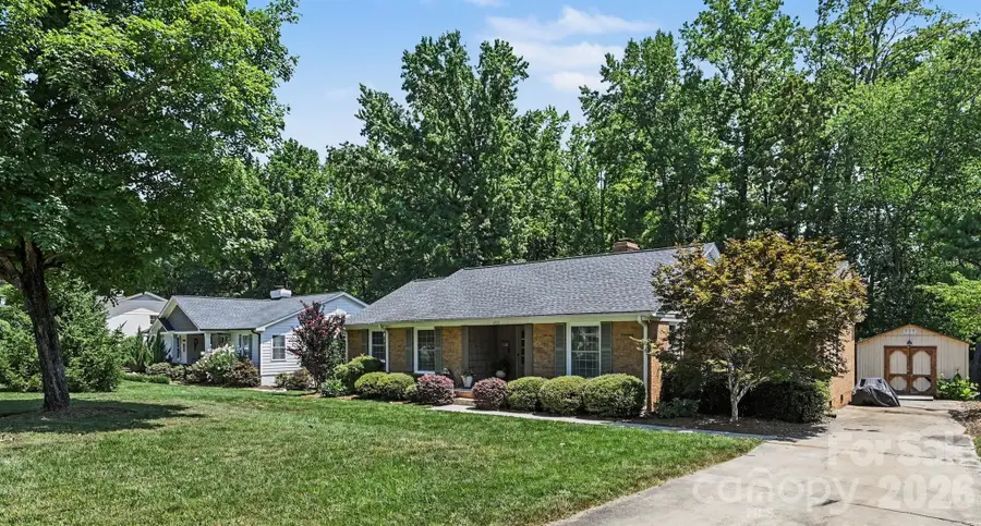 4323 Emory Lane, Charlotte, NC 28211 - #2