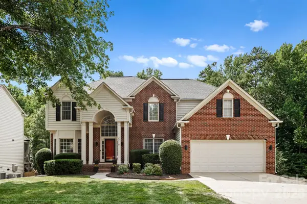 2718 Peverell Lane, Charlotte, NC 28270