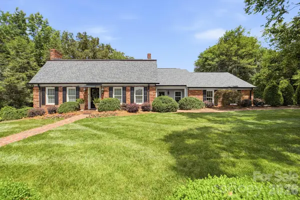 3115 Oakmont Road, Statesville, NC 28625