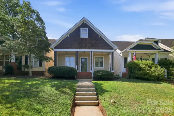 11209 Blue Cedar Lane, Charlotte, NC 28277