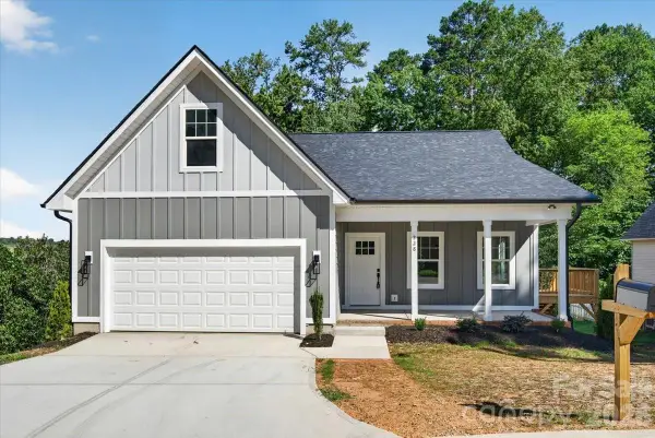 228 Hillside Avenue Sw, Concord, NC 28025
