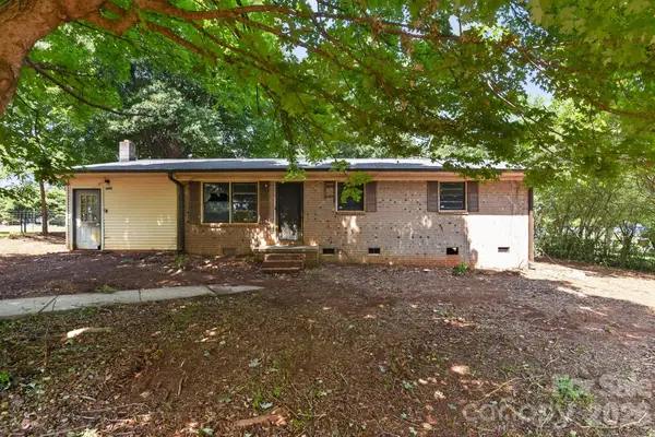 1393 Field Circle, Hickory, NC 28602