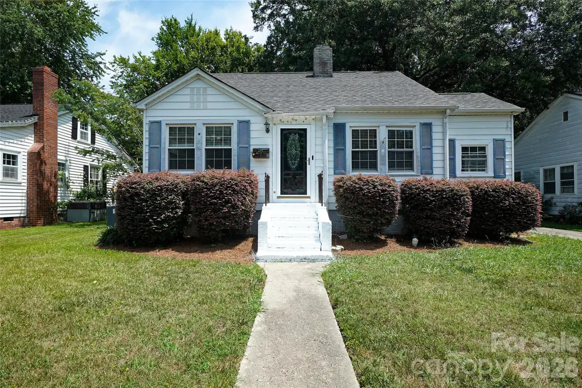 512 W 8th Avenue, Gastonia, NC 28052 - #1