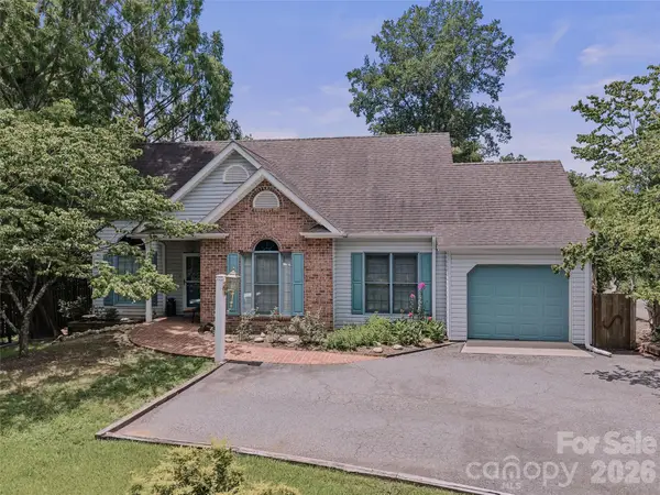 66 Hyde Avenue, Tryon, NC 28782