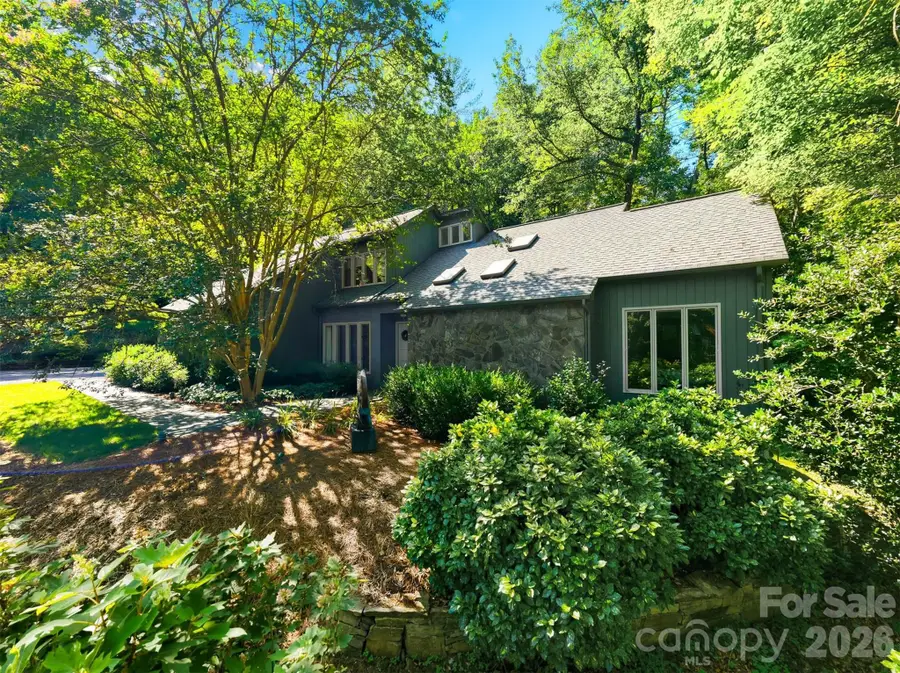 414 Stonecroft Drive Se, Lenoir, NC 28645 - #2