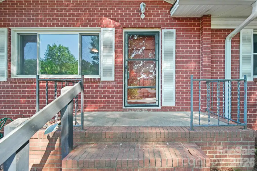 323 Meadowbrook Drive, Matthews, NC 28104 - #3