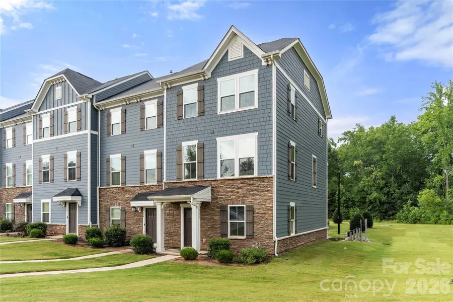 10620 Overlook Mountain Drive, Charlotte, NC 28216 - #2