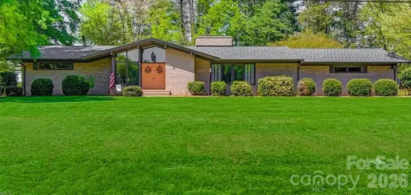 2512 Sunnycrest Drive, Reidsville, NC 27320