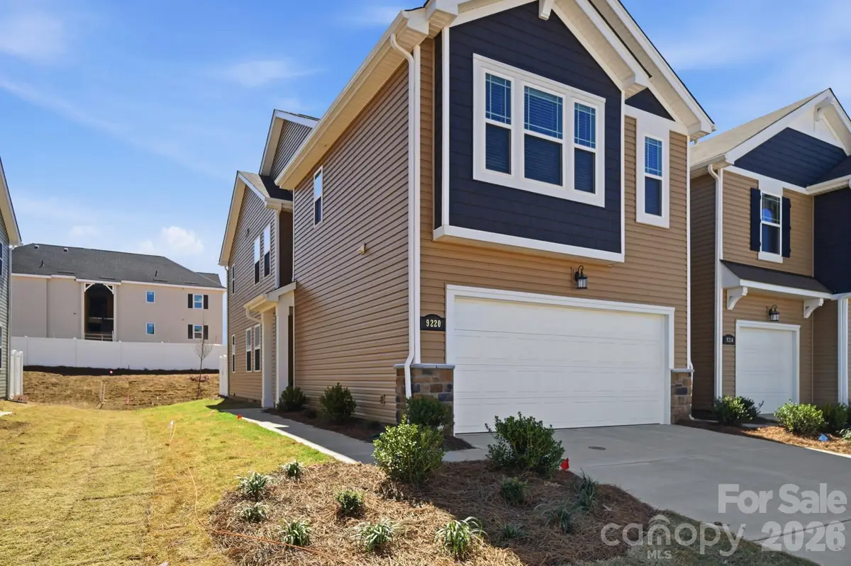 5216 Wyes Oak Lane, Charlotte, NC 28269 - #1