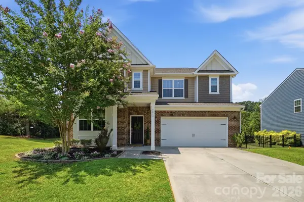 9815 Caledenia Drive, Huntersville, NC 28078