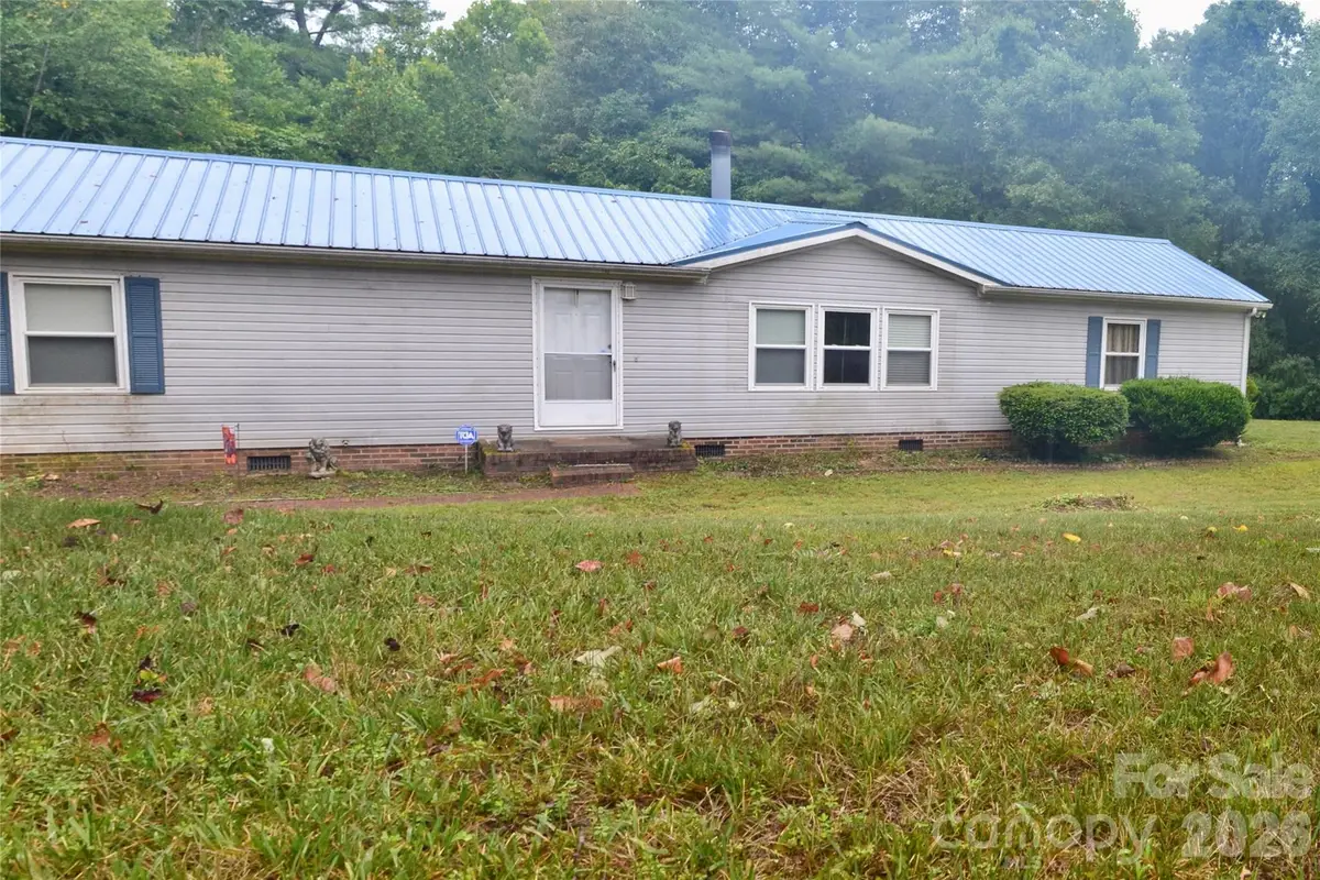 4851 Mounira Avenue, Hickory, NC 28602 - #1