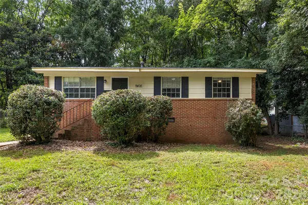 9408 Spruce Pine Place, Charlotte, NC 28210