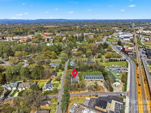 414 7th Street Ne, Hickory, NC 28601