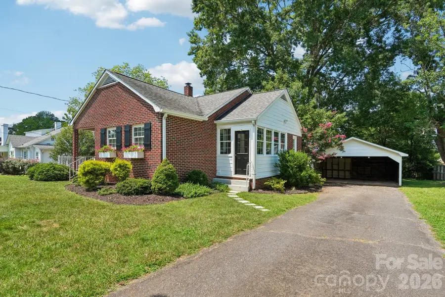 1135 13th Avenue Avenue, Hickory, NC 28601 - #3