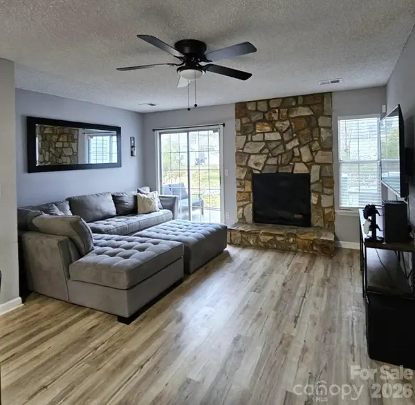 8291 Golf Ridge Drive #1803, Charlotte, NC 28277