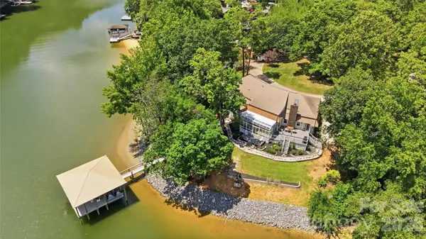 1031 Woodlake Lane, Tega Cay, SC 29708