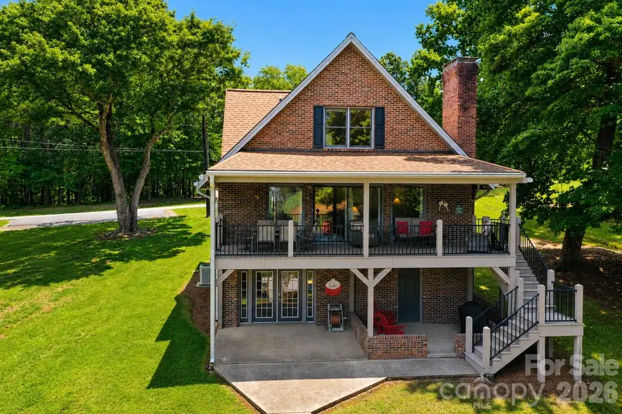 6203 Vandresser Point, Hickory, NC 28601 - #2