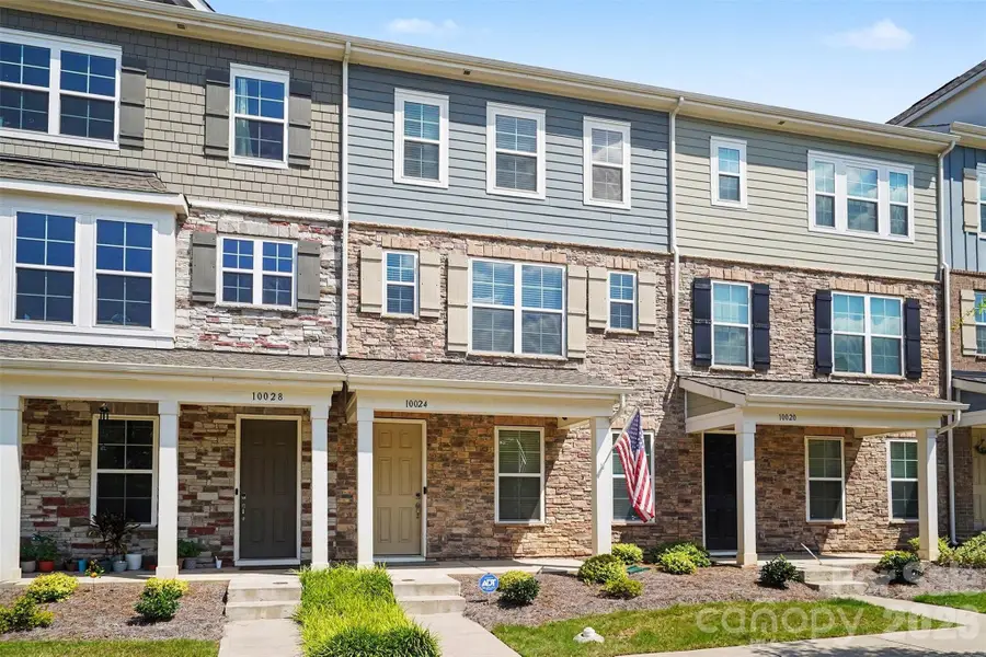 10024 Hemingway Place, Charlotte, NC 28227 - #2
