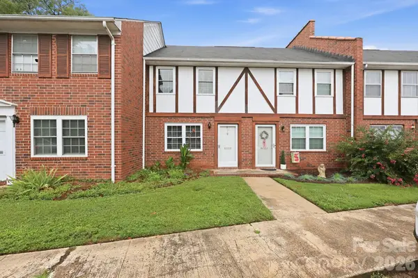 1300 Larchmont Place #210, Salisbury, NC 28144