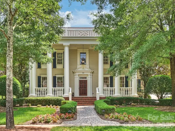 9146 Heydon Hall Circle, Charlotte, NC 28210
