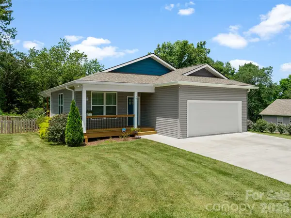 201 N Mapleton Drive, East Flat Rock, NC 28726