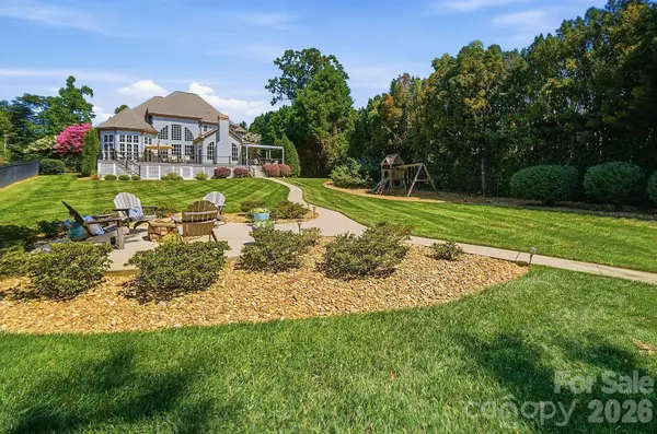 3210 Lake Shore Road S, Denver, NC 28037