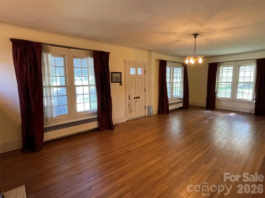 318 Academy Street, Canton, NC 28716 - #3