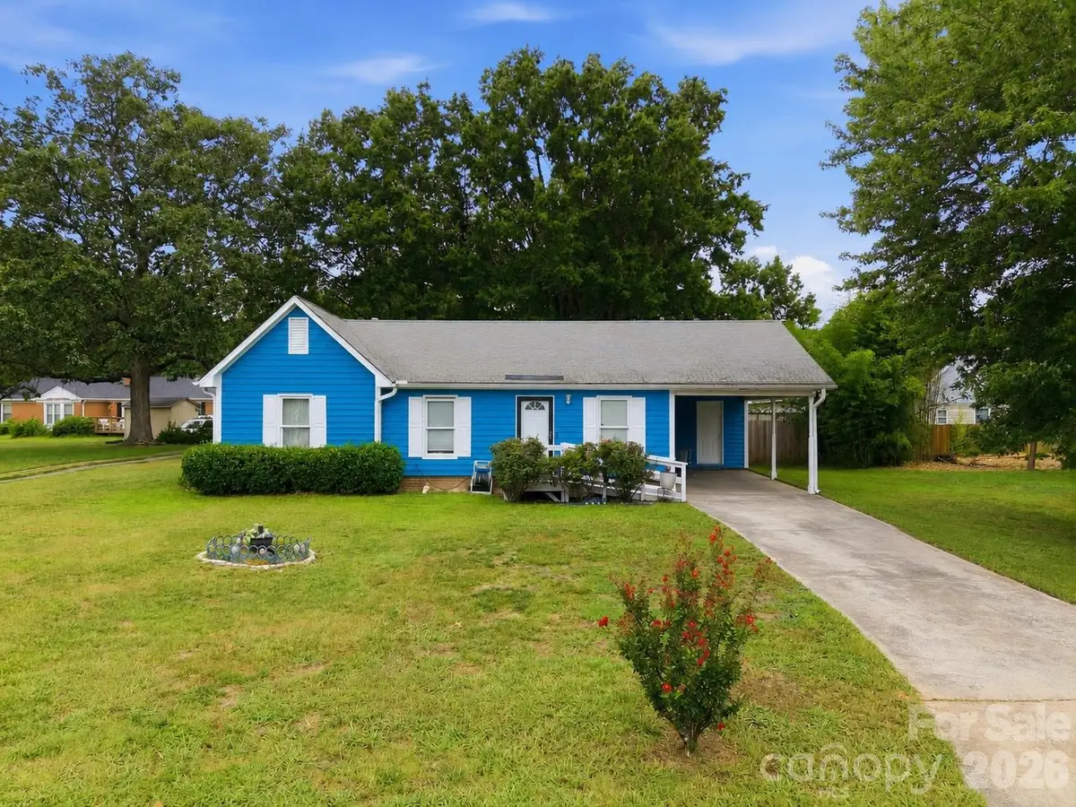 302 W Elm Street, Wingate, NC 28174 - #1
