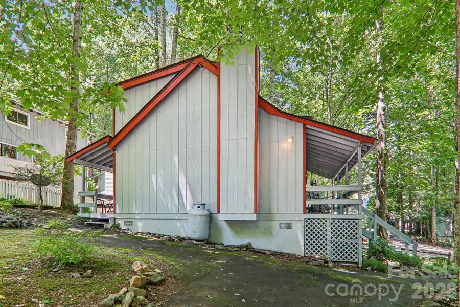 13 Lisa Lane, Maggie Valley, NC 28751 - #2