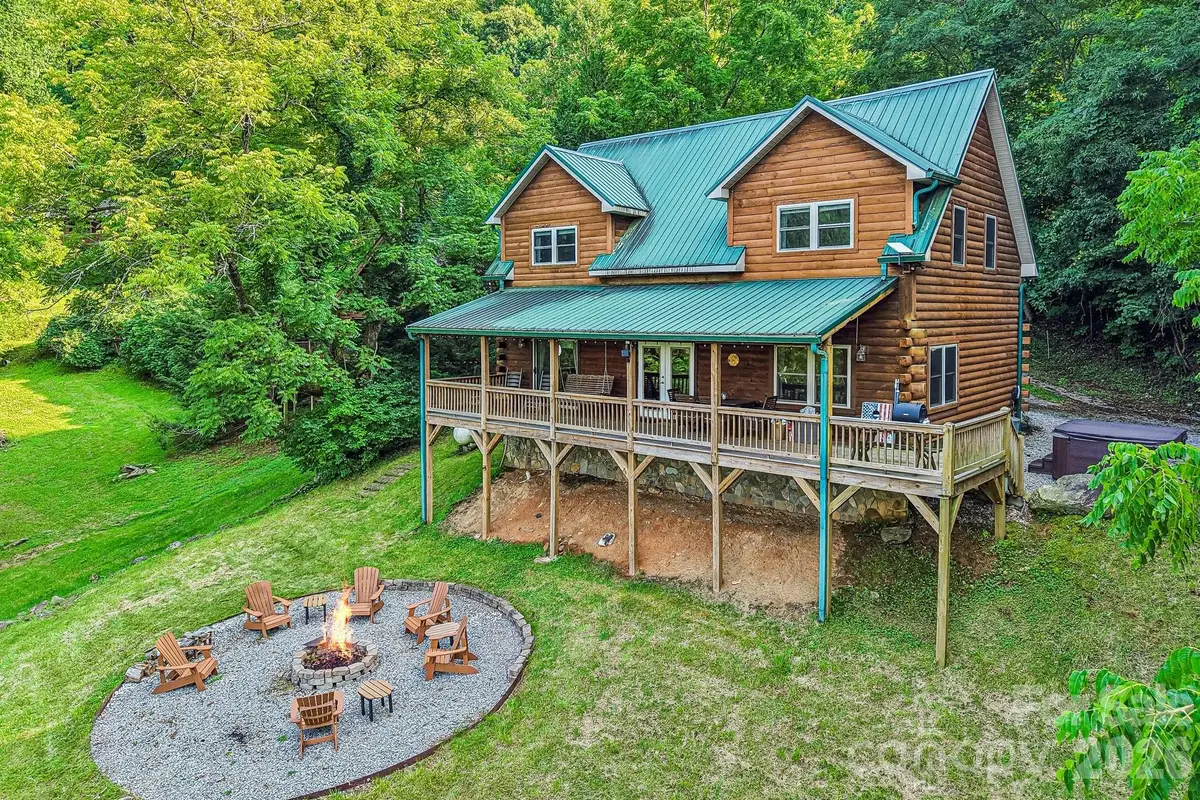 1064 Point Of View Drive, Waynesville, NC 28785 - #1
