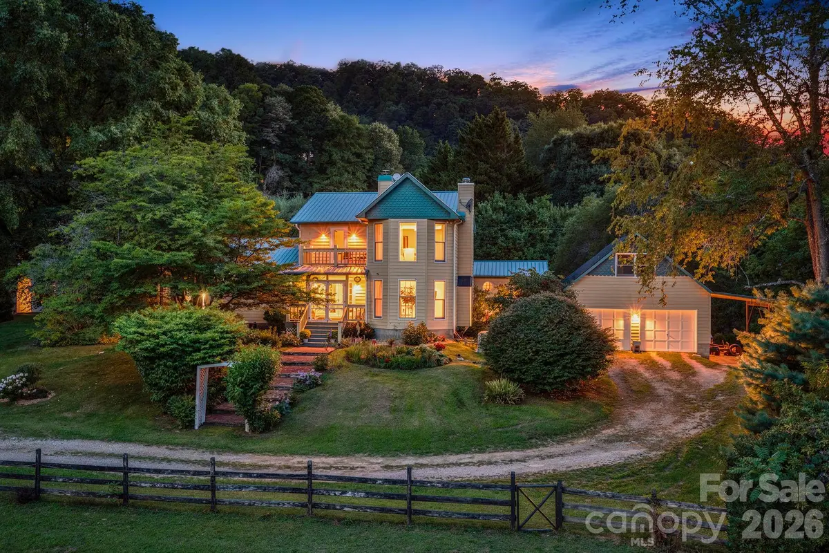 200 Black Hawk Trail, Waynesville, NC 28785 - #1