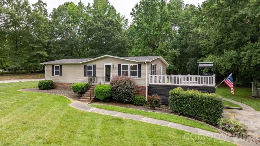 4091 Little Mountain Road, Newton, NC 28658 - #2