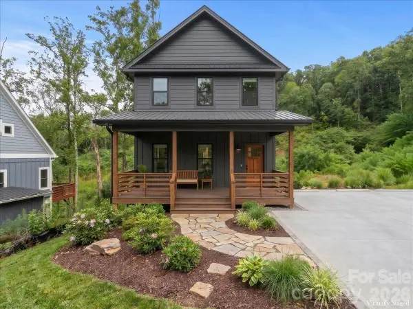 12 Weaver Hill Road, Asheville, NC 28805