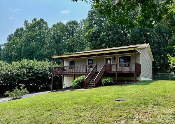 21 Ashwood Drive, Asheville, NC 28803