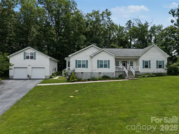 176 Chelsea Nix Lane, Hendersonville, NC 28792
