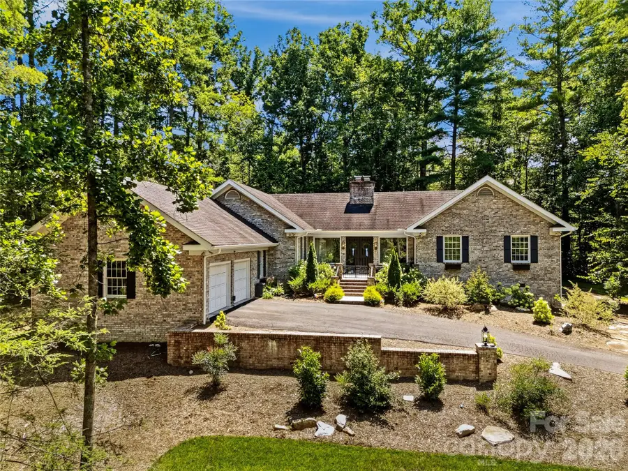 4 Hemlock Road, Asheville, NC 28803 - #2