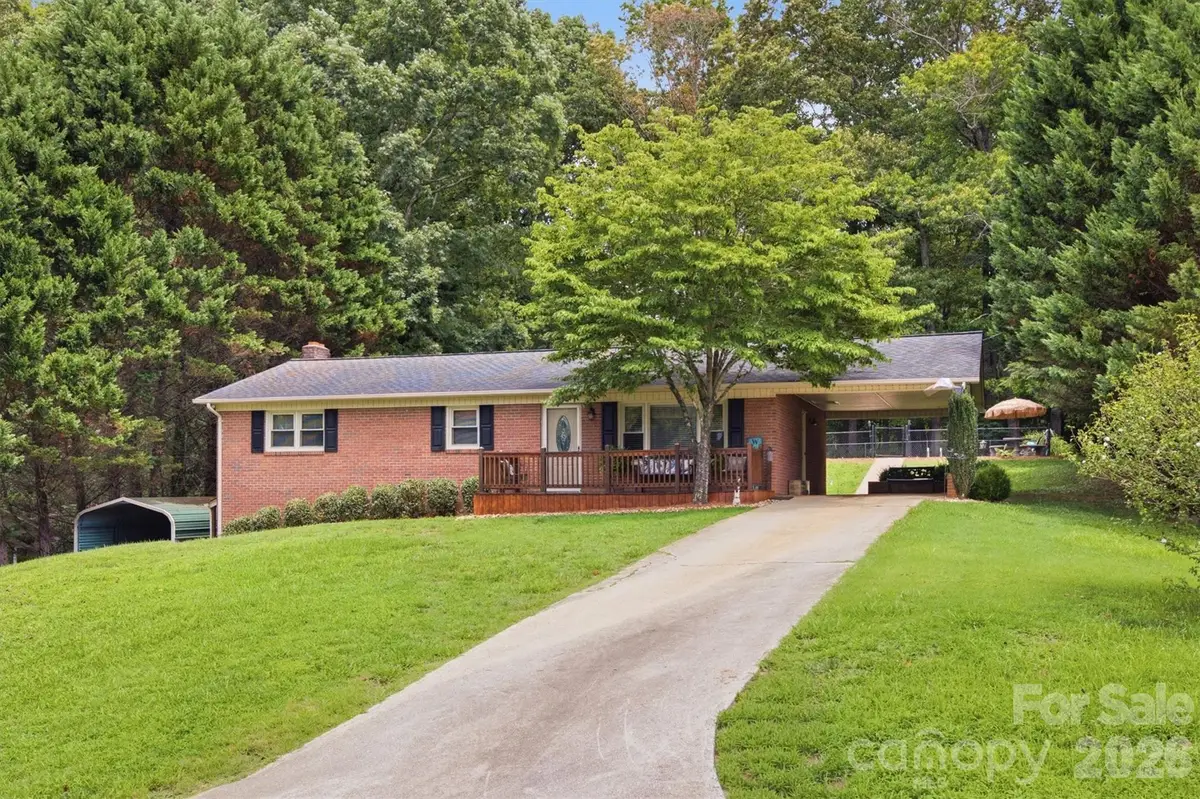 2516 Corolla Hills Drive, Lenoir, NC 28645 - #1