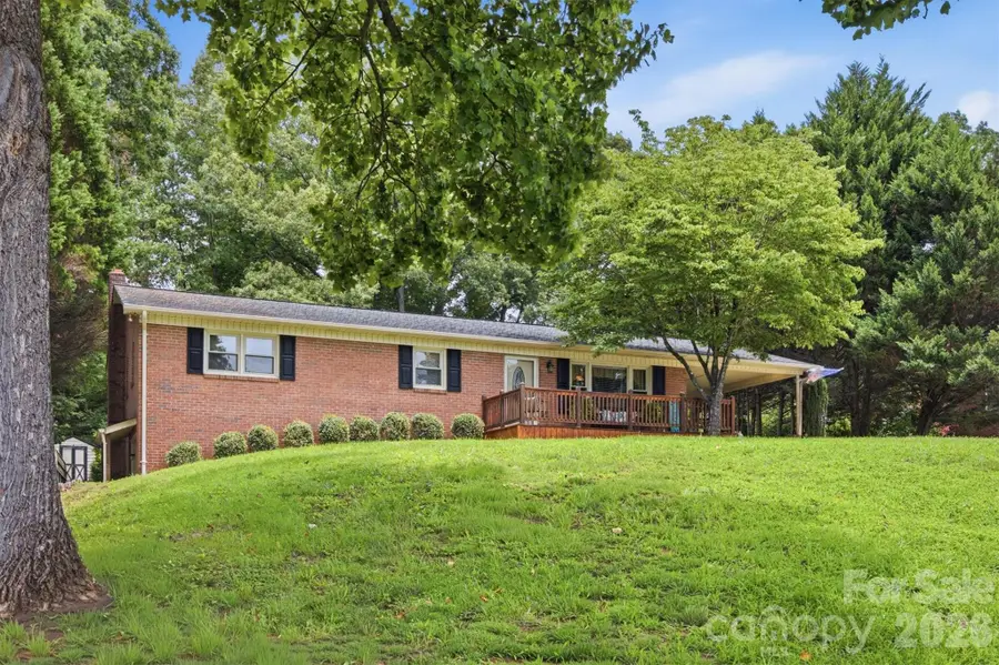 2516 Corolla Hills Drive, Lenoir, NC 28645 - #3