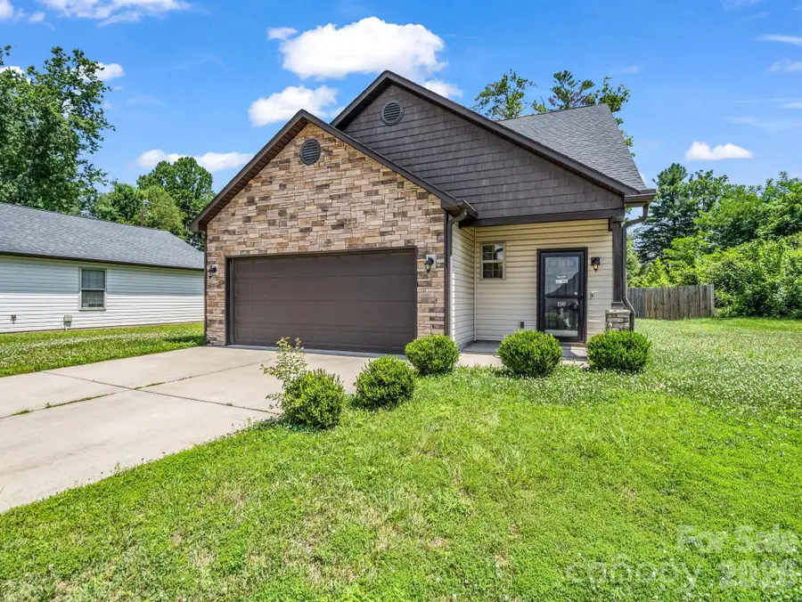 198 N River Road, Fletcher, NC 28732 - #2