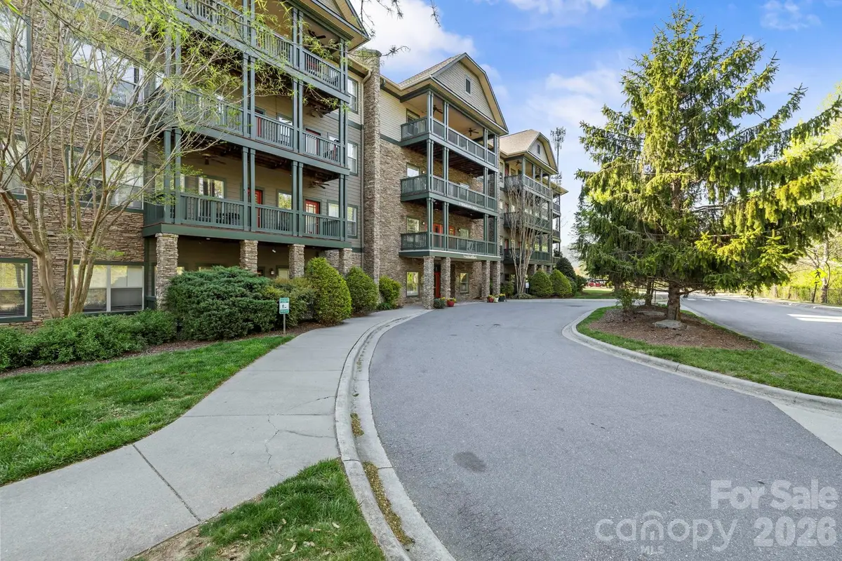 9 Kenilworth Knolls #303, Asheville, NC 28805 - #1