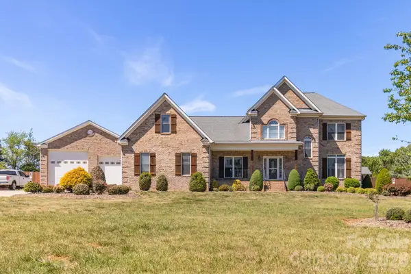 8204 Brotherstwo Road, Colfax, NC 27235