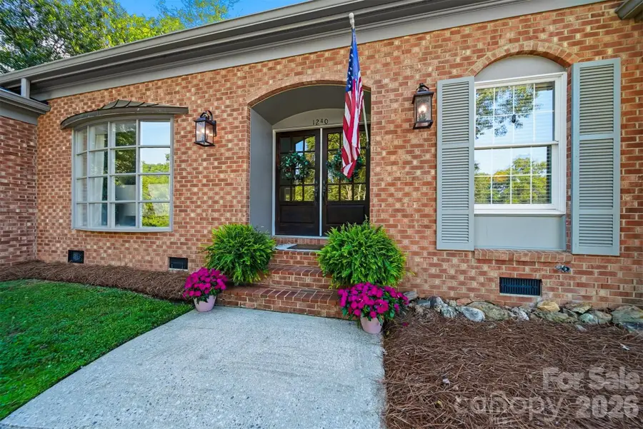 1240 10th Street Lane Nw, Hickory, NC 28601 - #3