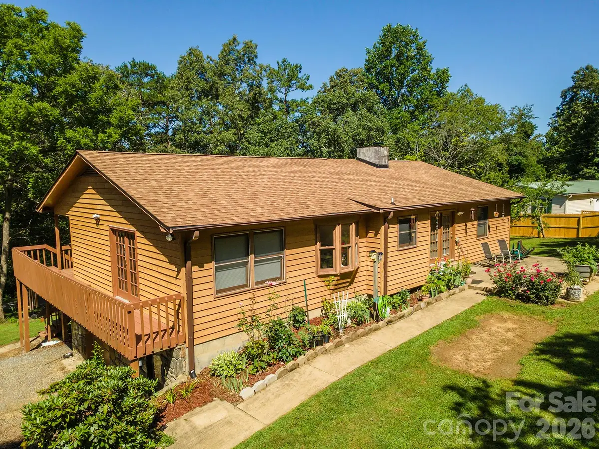 35 Upper Moffitt Road, Asheville, NC 28805 - #1