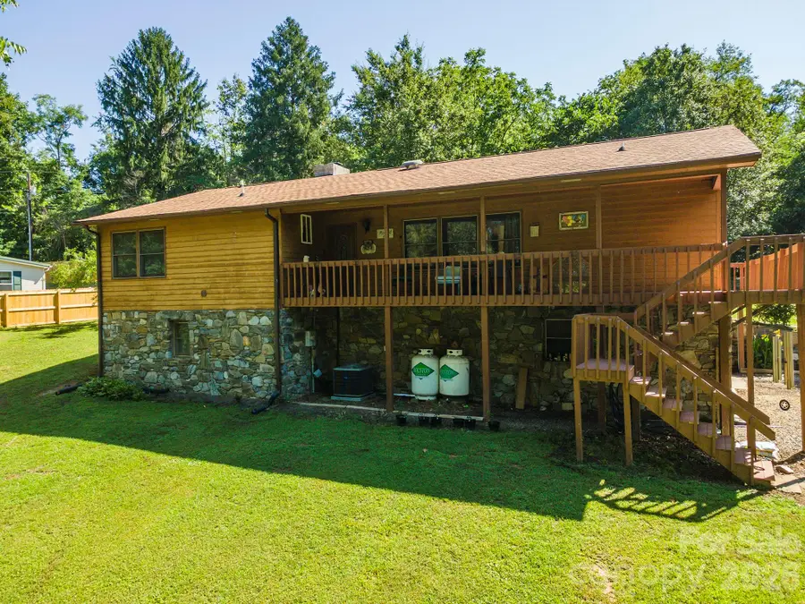 35 Upper Moffitt Road, Asheville, NC 28805 - #2